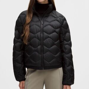 Lululemon NWT Featherweight 900-Down-Fill Quilted Jacket Black